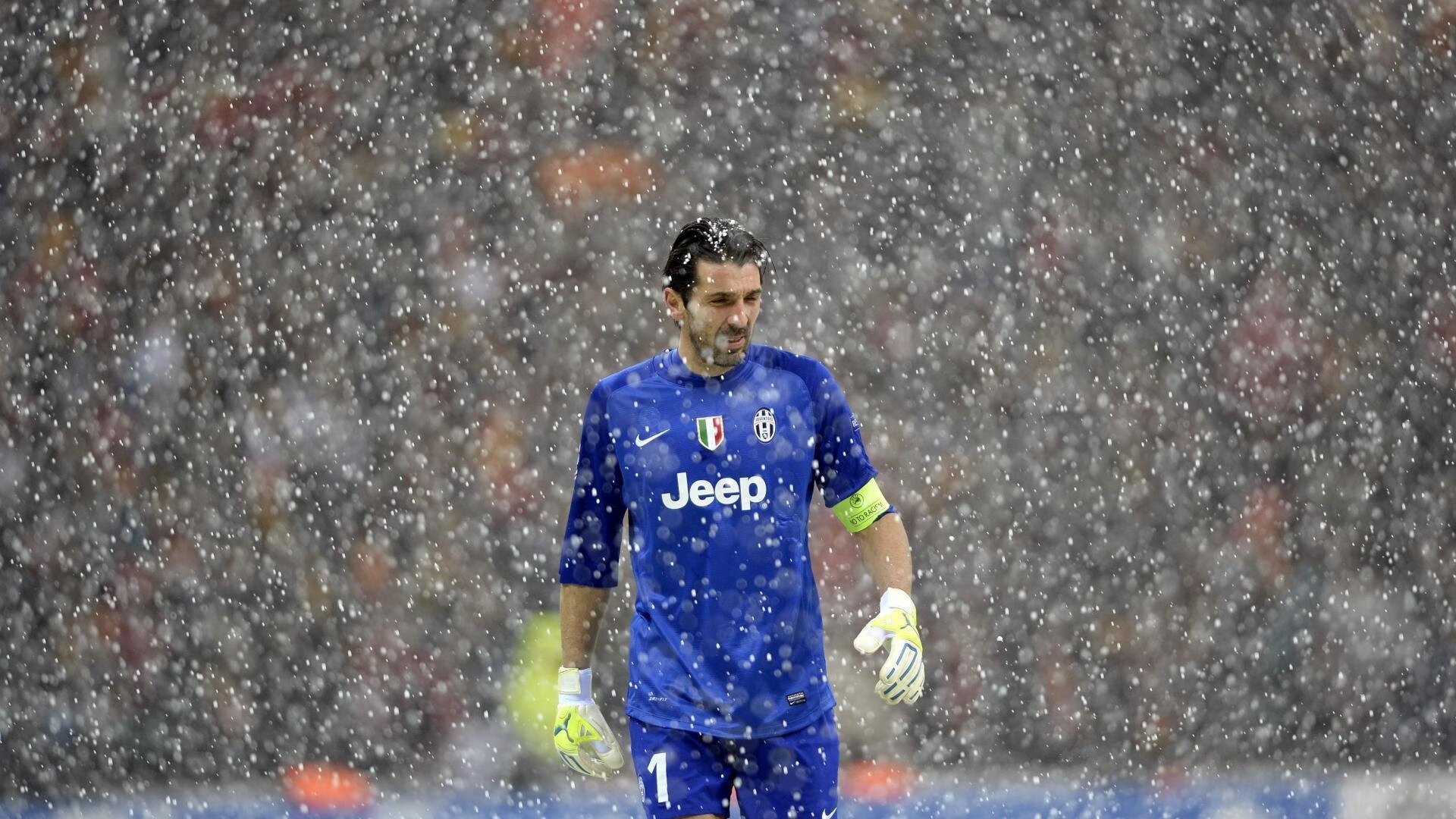 黄喜灿,当东方闪电劈开欧洲红魔,世界杯迎来亚洲风暴