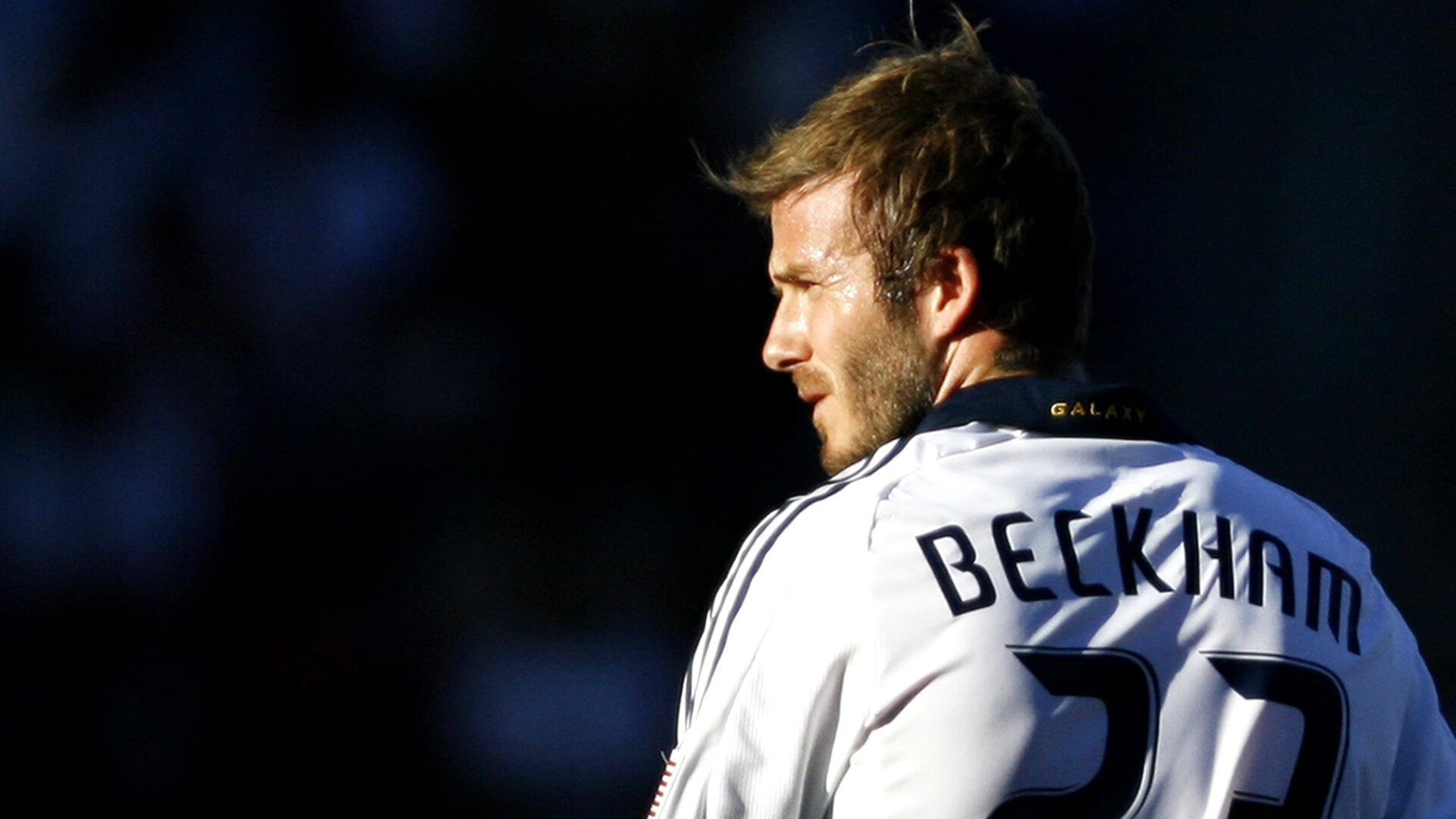 开云体育入口-中国对阵曼城，当拉亚在压力下完成爆发，我们看见了什么？